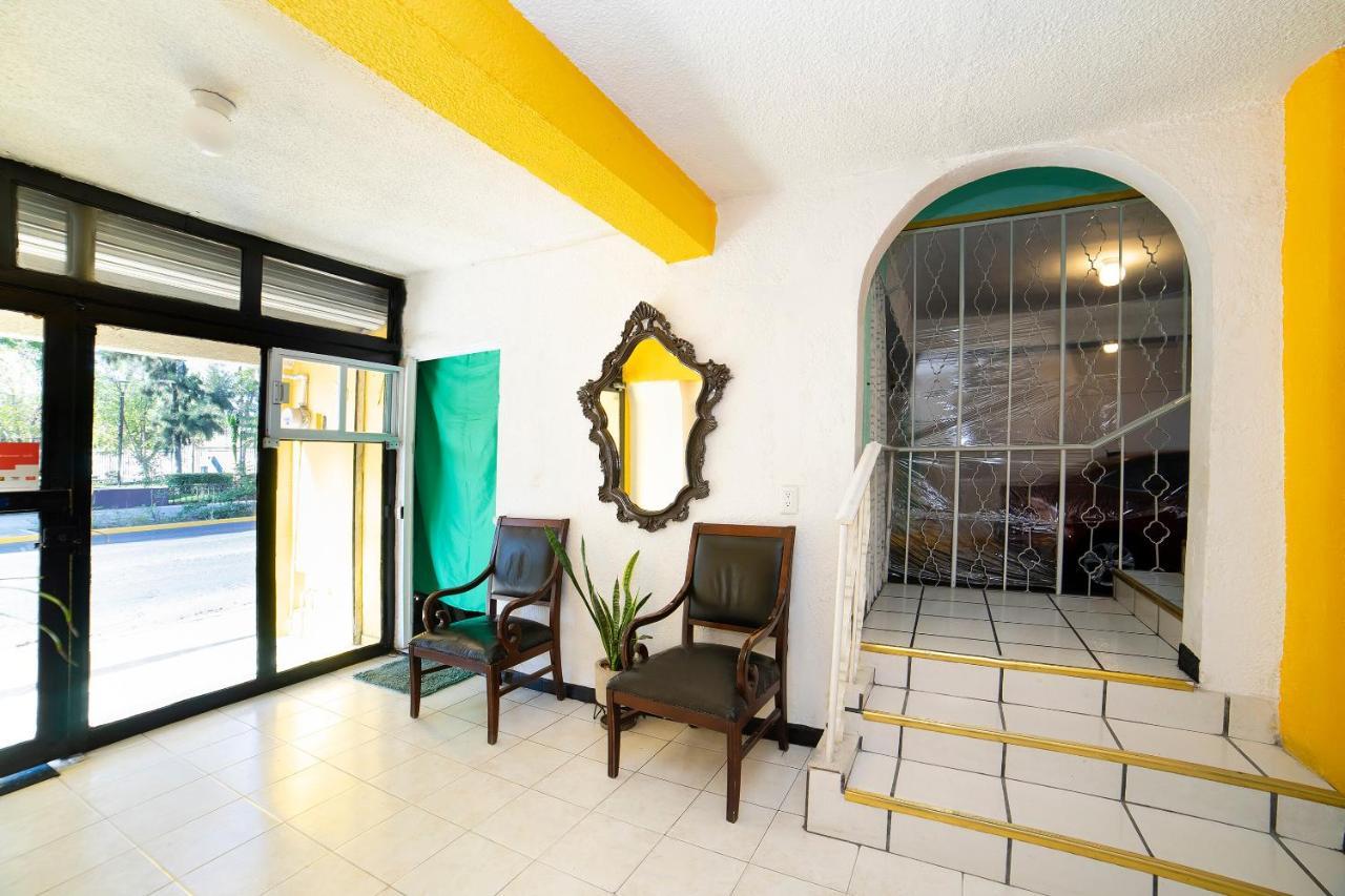 Oyo Hotel Jardin Carpio Агуаскальентес Экстерьер фото